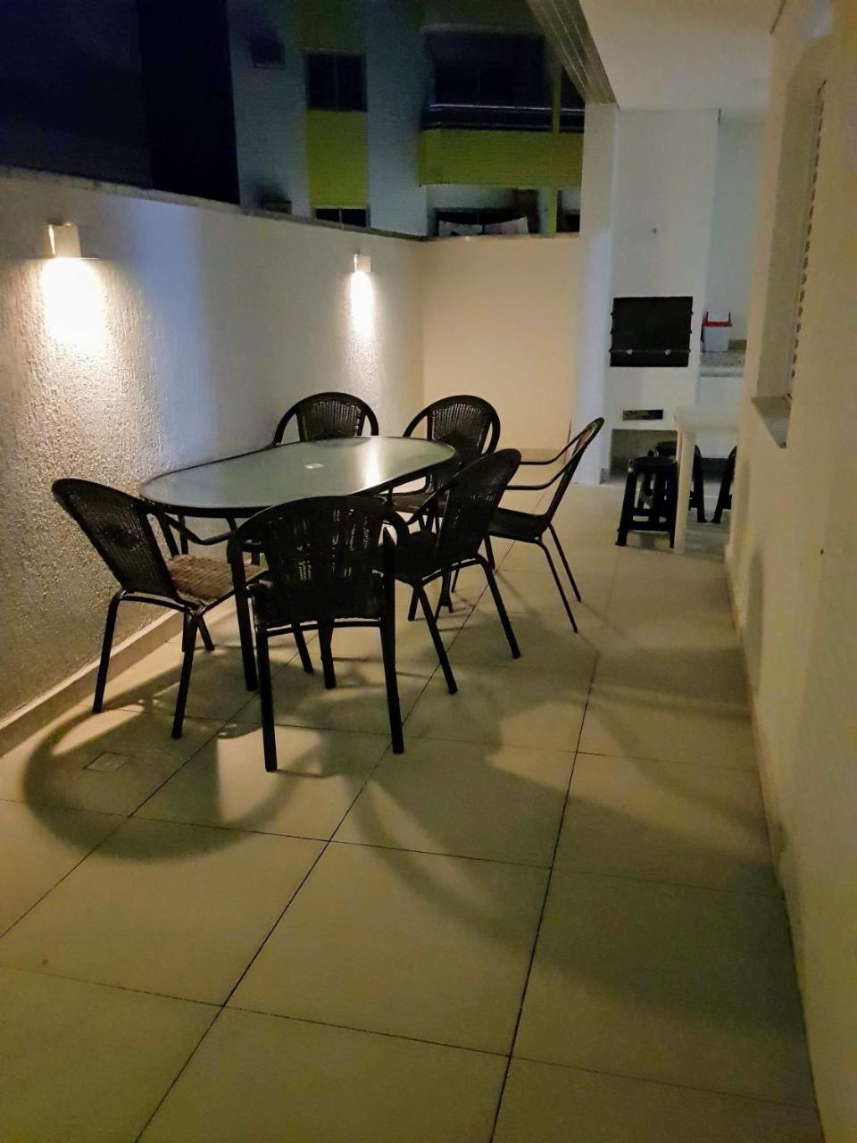 Apto House 06, Grande Apartamento *